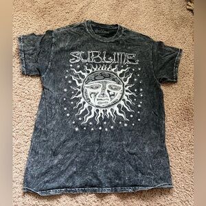 sublime graphic t shirt